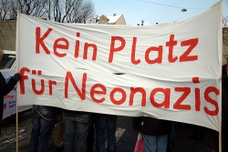 Warmtanzen gegen Nazis (gnu1742, Flickr)